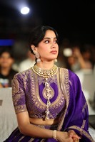 All Eyes on Janhvi Kapoor at Peddi Ki Aawaz